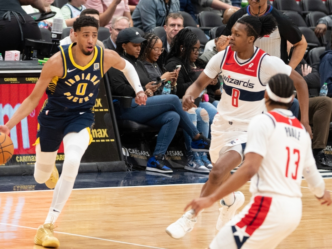 印第安纳步行者迎NBA季后赛关键赛；今夜刷新队史纪录；话题不断；控场能力受关注的简单介绍