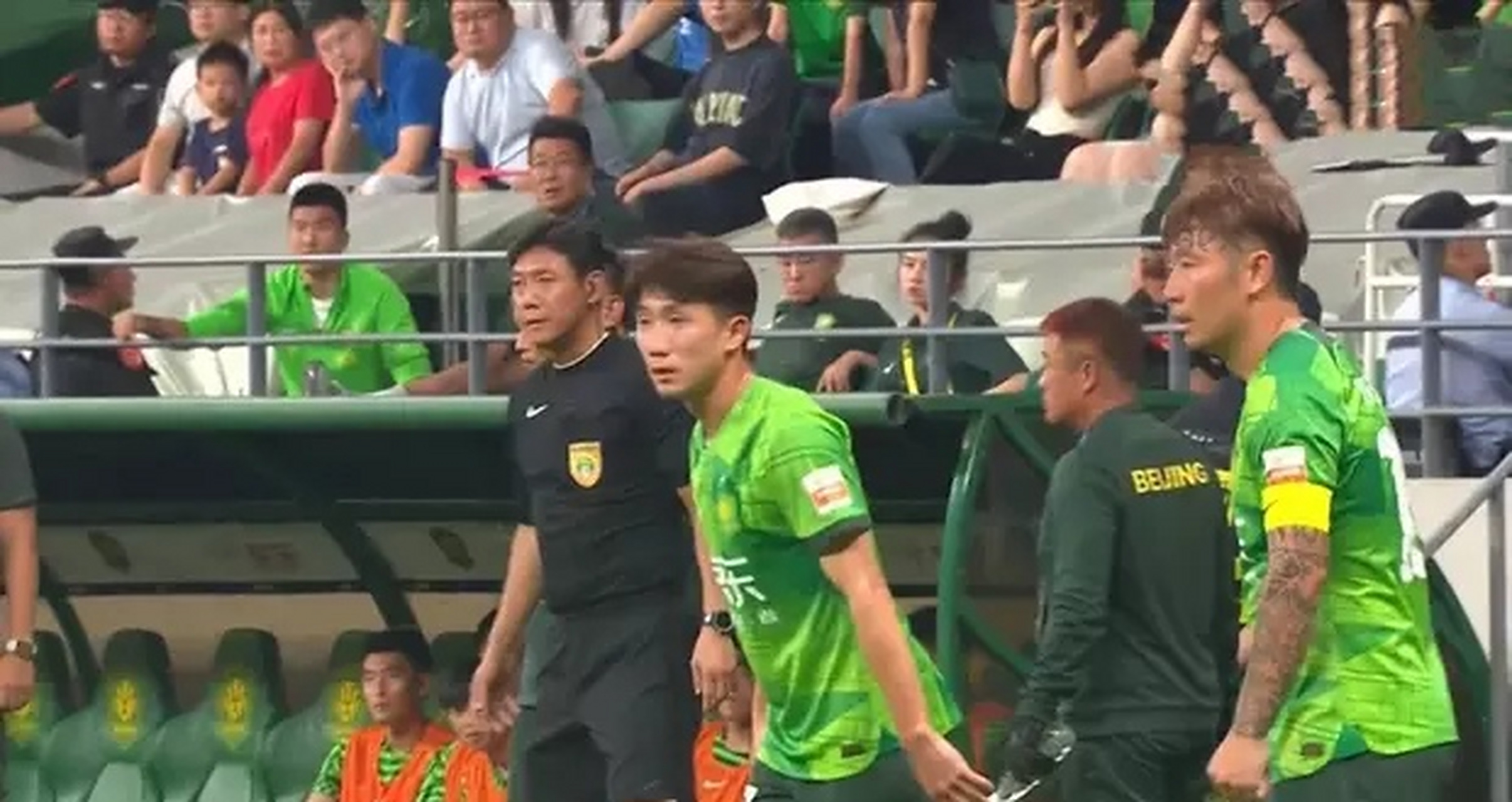 包含北京国安迎CBA常规赛关键赛；关键时刻复出首秀；信心回归；年轻球员得到机会的词条