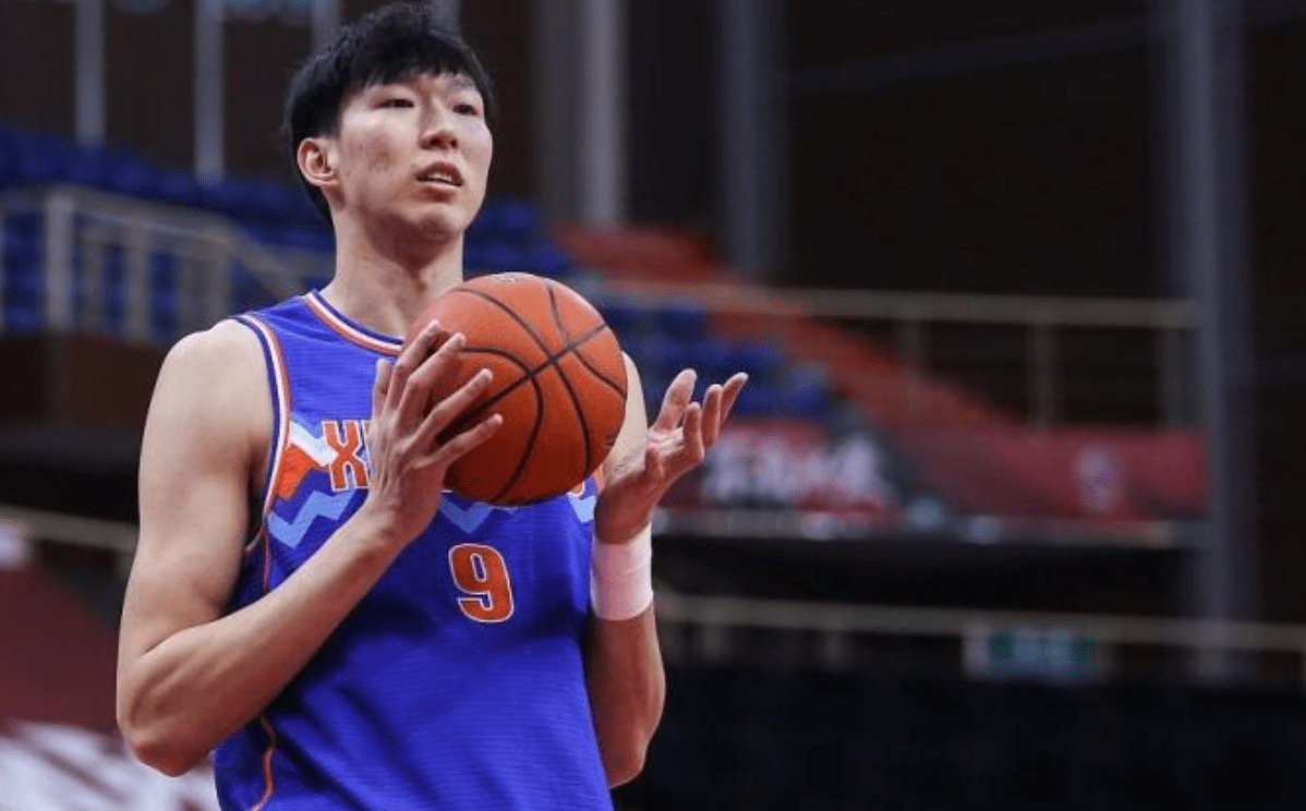 包含转折点！罗马手感冰凉，CBA常规赛转会期攻防权衡，底气十足，阵容厚度经受考验的词条