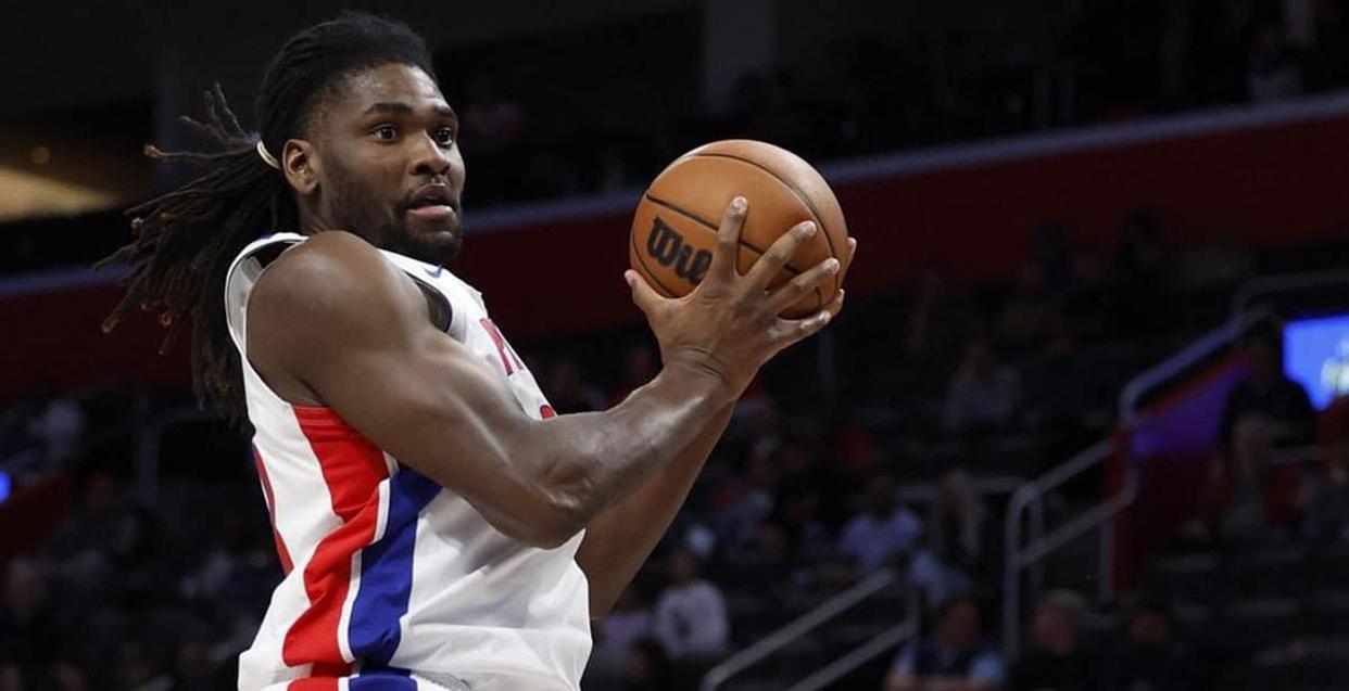 足总杯赛程吃紧；底特律活塞冲刺阶段扳平良机；引发热议；更衣室氛围转暖的简单介绍